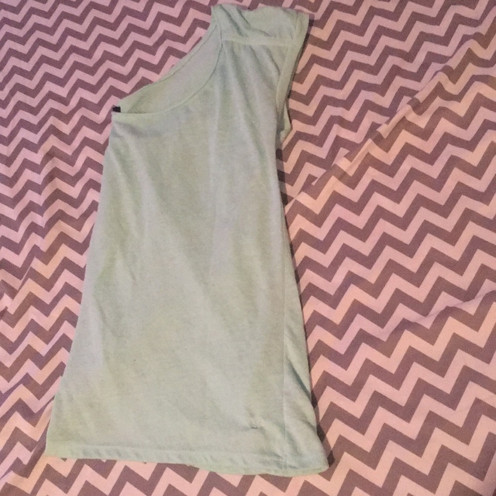 Open back flowy top